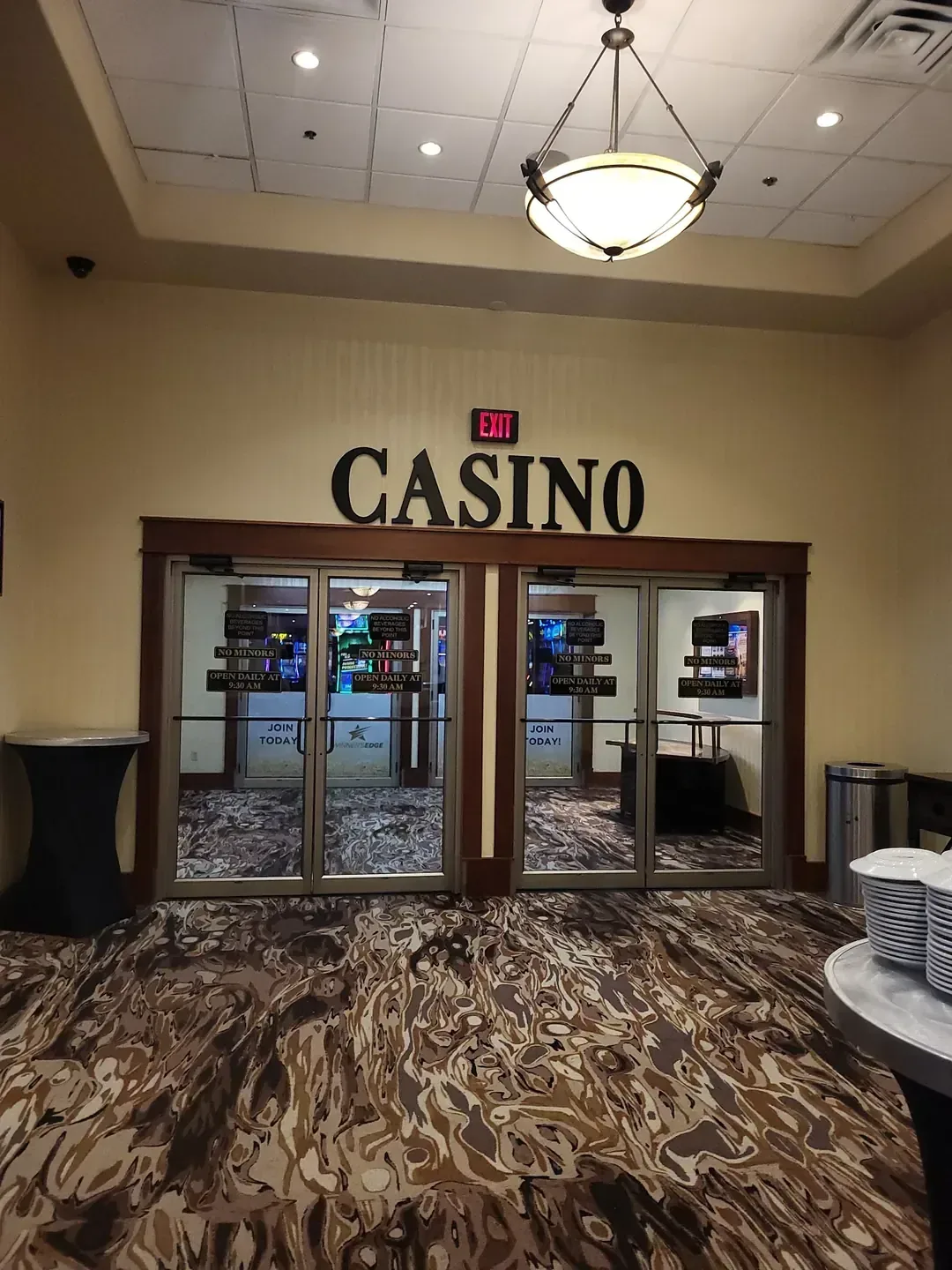 Deerfoot Inn and Casino, Calgary
